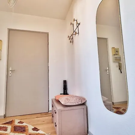 Διαμέρισμα Mon Amour-chic-garage-fibre-rbnb