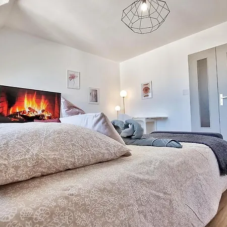 Apartament Mon Amour-chic-garage-fibre-rbnb *