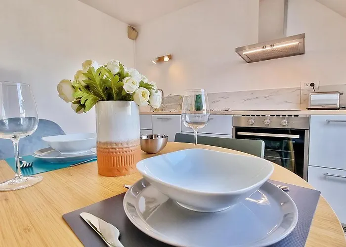 Mon Amour-chic-garage-fibre-rbnb Colmar