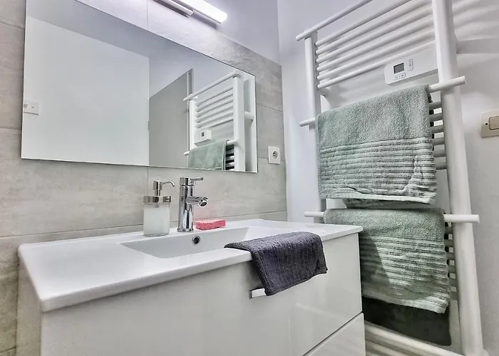 Mon Amour-chic-garage-fibre-rbnb Apartman